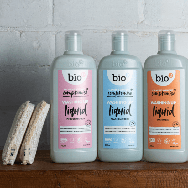 Say Goodbye to Packed Lunch Stains: Bio-D's Guide to Tidy Lunchboxes and Uniforms 2 dishwashing 1