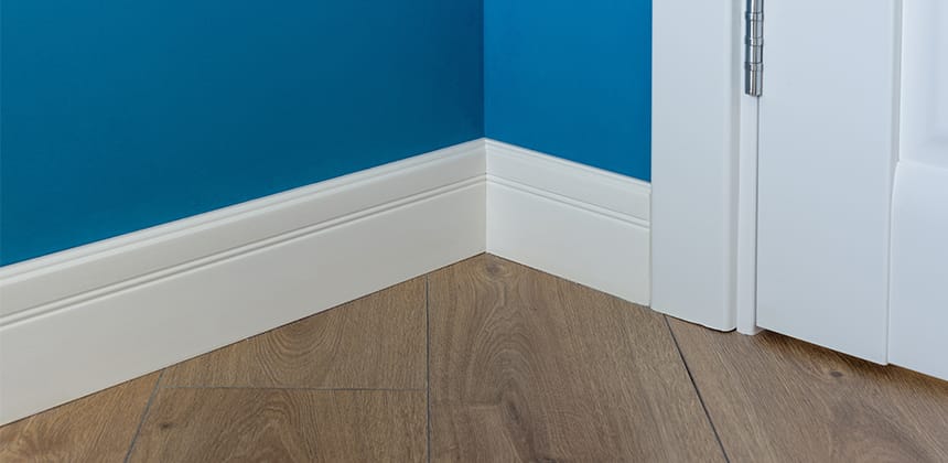 Dust-Free Details: Efficient Skirting Board Cleaning Methods