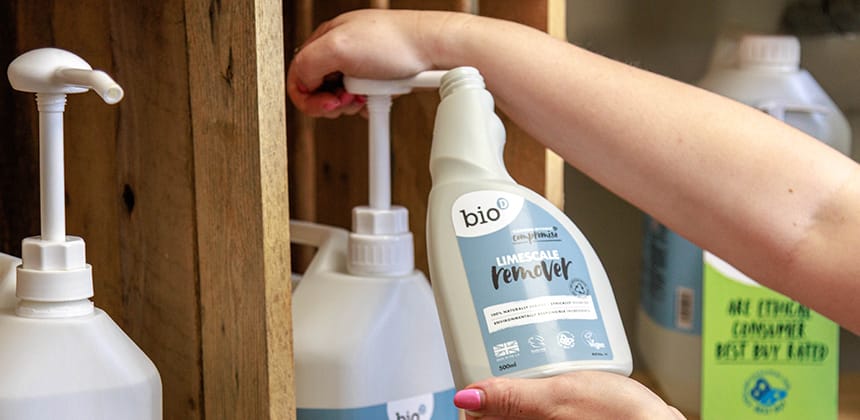 Autumn Cleaning Tips: Eco-Friendly Ways to Prepare Your Home for the Colder Months