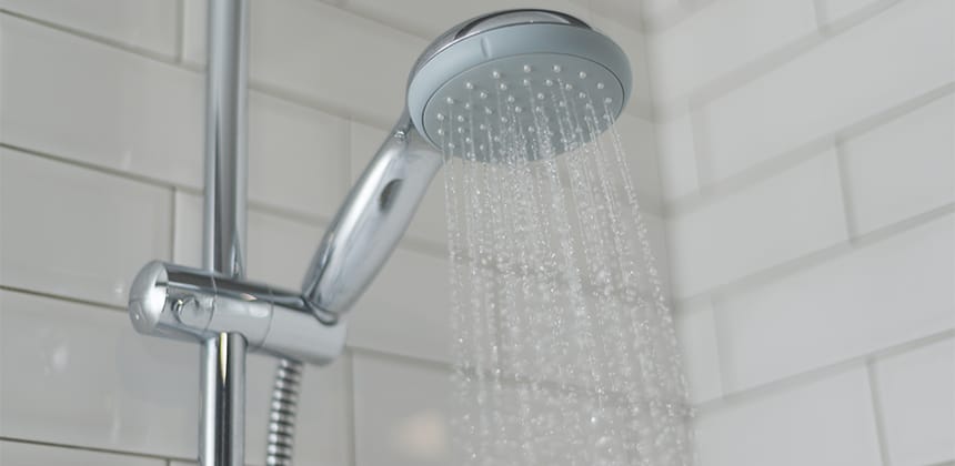 10 Easy Ways to Make Your Shower Routine More Eco-Friendly (And Save the Planet!)